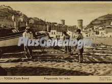 Preparando las redes en tossa de mar (girona)