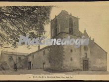 Fachada de la iglesia de nuestra señora del far en el far (girona)