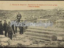 Ruinas de ampuria: basamentos de templos en el recinto griego de la escala (girona)