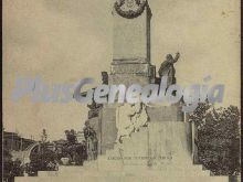 Primer plano del Monumento a Castelar en Madrid