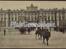 Palacio Real y Plaza de la Armería en Madrid