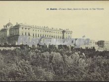 Palacio Real de Madrid, visto desde la cuesta de San Vicente