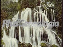 Cascada trinidad de monasterio de piedra (zaragoza)