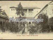 Patio y palacio del generalife de la alhambra de granada