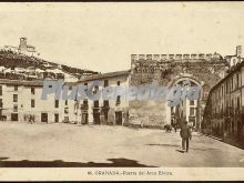 Puerta del arco elvira en granada