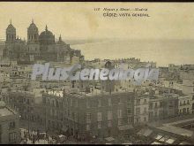 Vista general de cádiz con la catedral al fondo