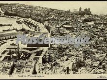 Vista de pájaro de cádiz (catedral al fondo)