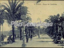 Paseo de canalejas de cádiz (blanco y negro)