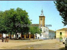 Plaza de españa y ayuntamiento de pedro muñoz (ciudad real)