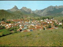 Vista general de riaño (león)