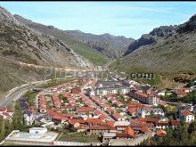 Vista de la ciñera de gordón (león)