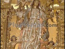 Talla de la asunción del retablo mayor del monasterio cisterciense de san miguel de las dueñas en congosto (palencia)
