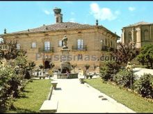 Jardines de la plaza de la florida en casalarreina (la rioja)