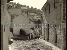 Calle pío xii en setenil (cádiz)