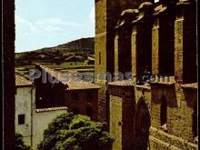 Plaza de la iglesia en mora de rubielos (teruel)