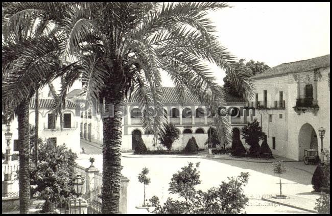 Patio de los Naranjos del Convento de Santa Clara en Palma del Río