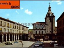 Plaza españa e iglesia de san pedro en llodio (álava)