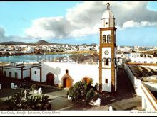 Aspecto parcial de arrecife, capital de lanzarote y la iglesia de san ginés (islas canarias)