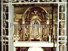 Altar de la virgen encuadrado por la verja de zorita (castellón)