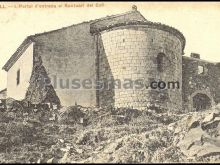 Portal de entrada al santuario de coll en osor (gerona)