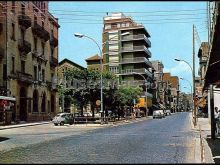 Plaza de josé meluquer y salvador en barcelona