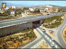 Autopista y vista parcial de Badalona en Barcelona