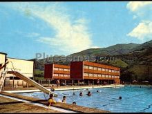 Piscinas y polideportivo de pola de lena (asturias)