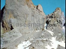 Naranjo de bulnes en los picos de europa (asturias)