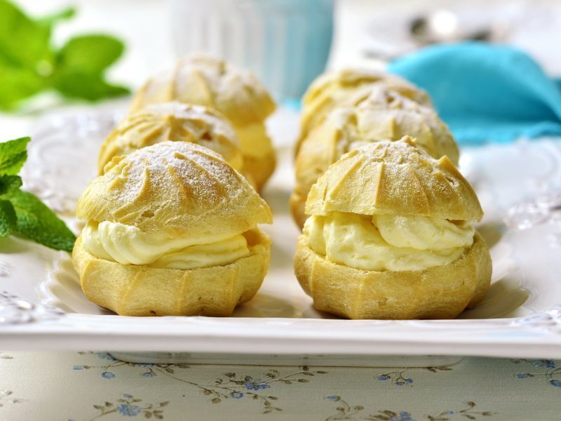 Profiteroles con nata