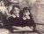 Ana Cazalilla del Moral y su hermana, en el colegio San José de la Montaña de Andújar (1958)