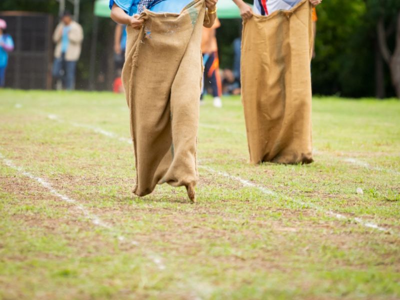 Juego de carrera de sacos