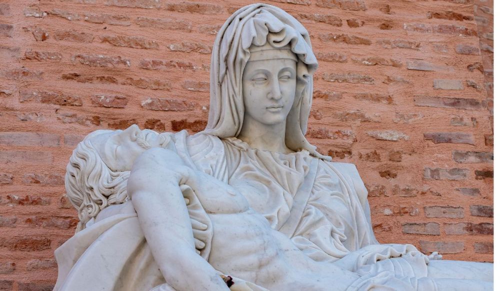 Esculturas famosas: La Piedad de Miguel Ángel