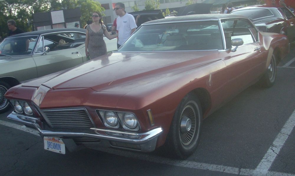 BUICK RIVIERA (1971-1973)