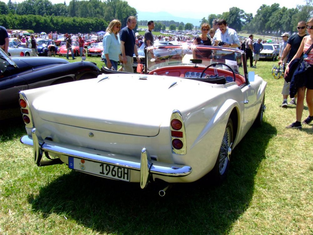 Daimler SP 250 Dart (1959)