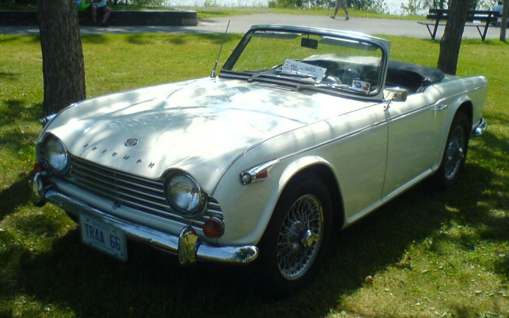 TRIUMPH TR4 (1961-1965)