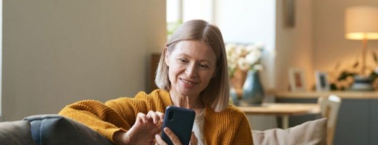 ¿Y si el amor te espera en una app? El boom de las citas online entre mayores