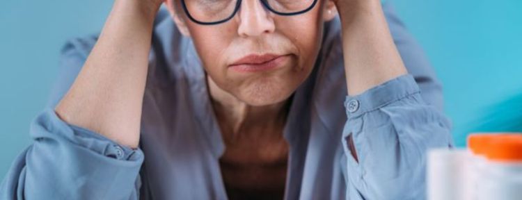 ¿Y si me la he tomado dos veces? El peligro silencioso de duplicar la medicación a partir de los 65