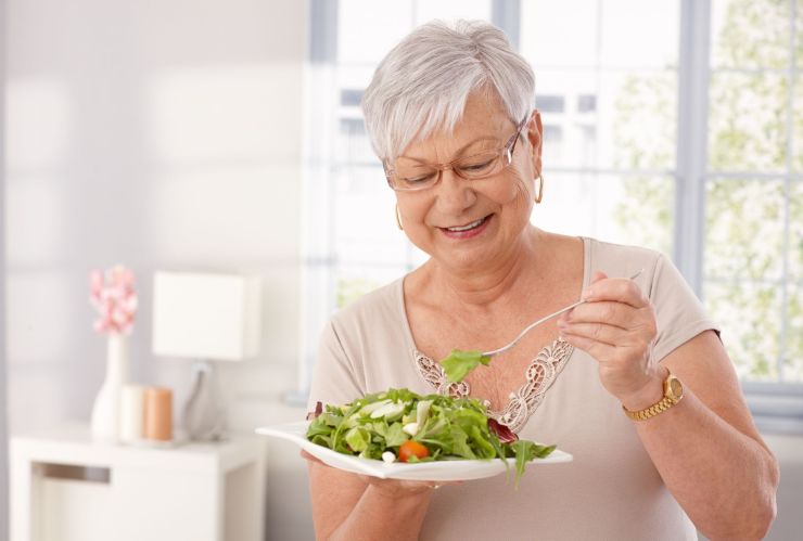 La importancia de la nutrición en las personas mayores