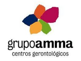 Terapia con perros en la residencia de mayores Amma