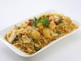 Arroz frito con pollo