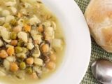 Sopa de garbanzos con verdura