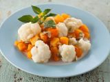 Coliflor con taquitos de calabaza