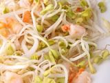 Ensalada brotes de soja y gambas