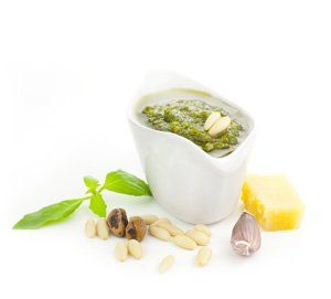 Salsa pesto con piñones