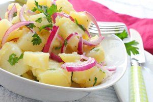 Ensalada de patatas (campera)