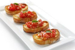 Canapé de tomate con ali-oli