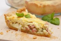 Quiché de jamón, queso y cebolla